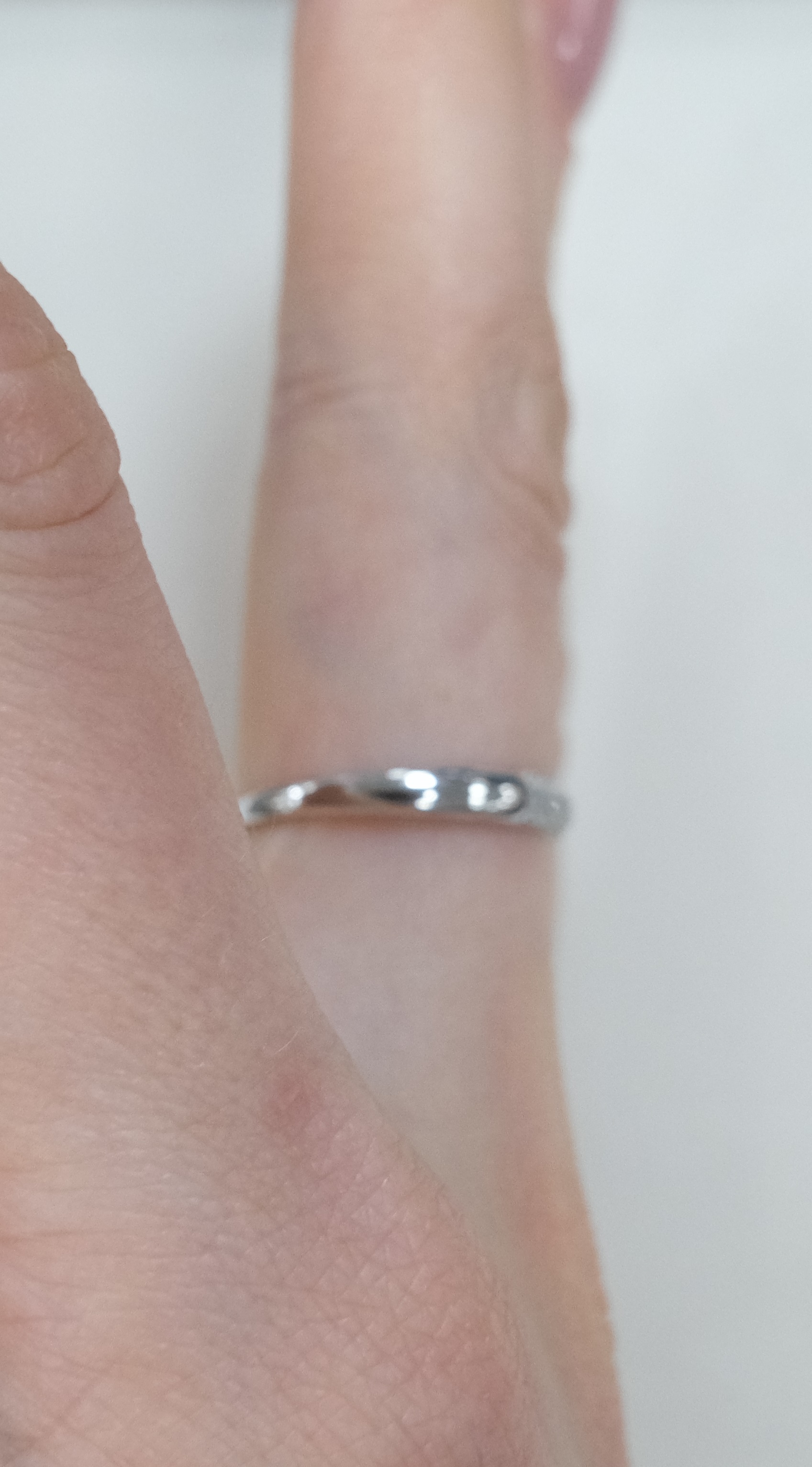 Кольцо из белого золота с бриллиантами